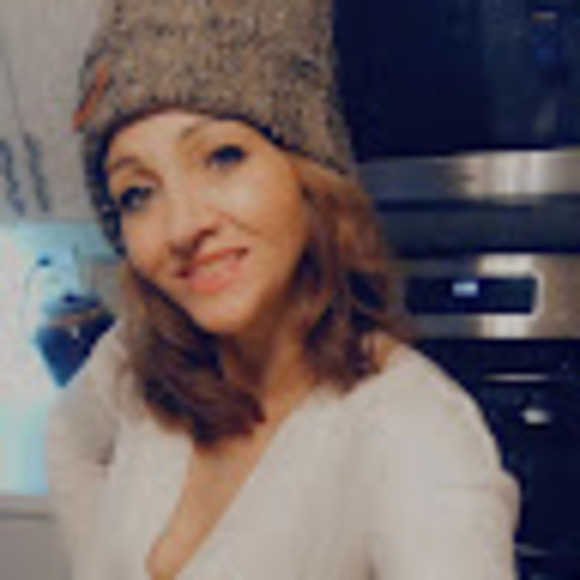 Meet your Posher, Stacy - Picture 1 of 1